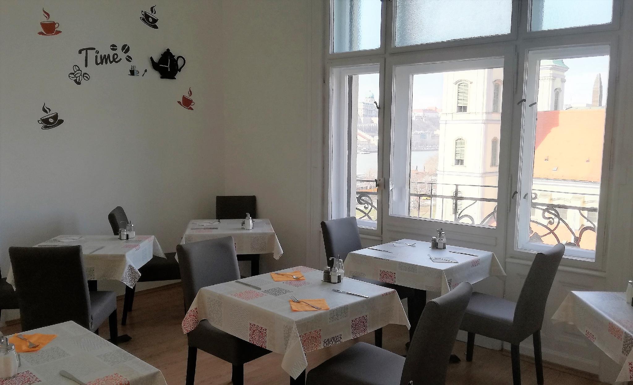 Фото City Hotel Matyas