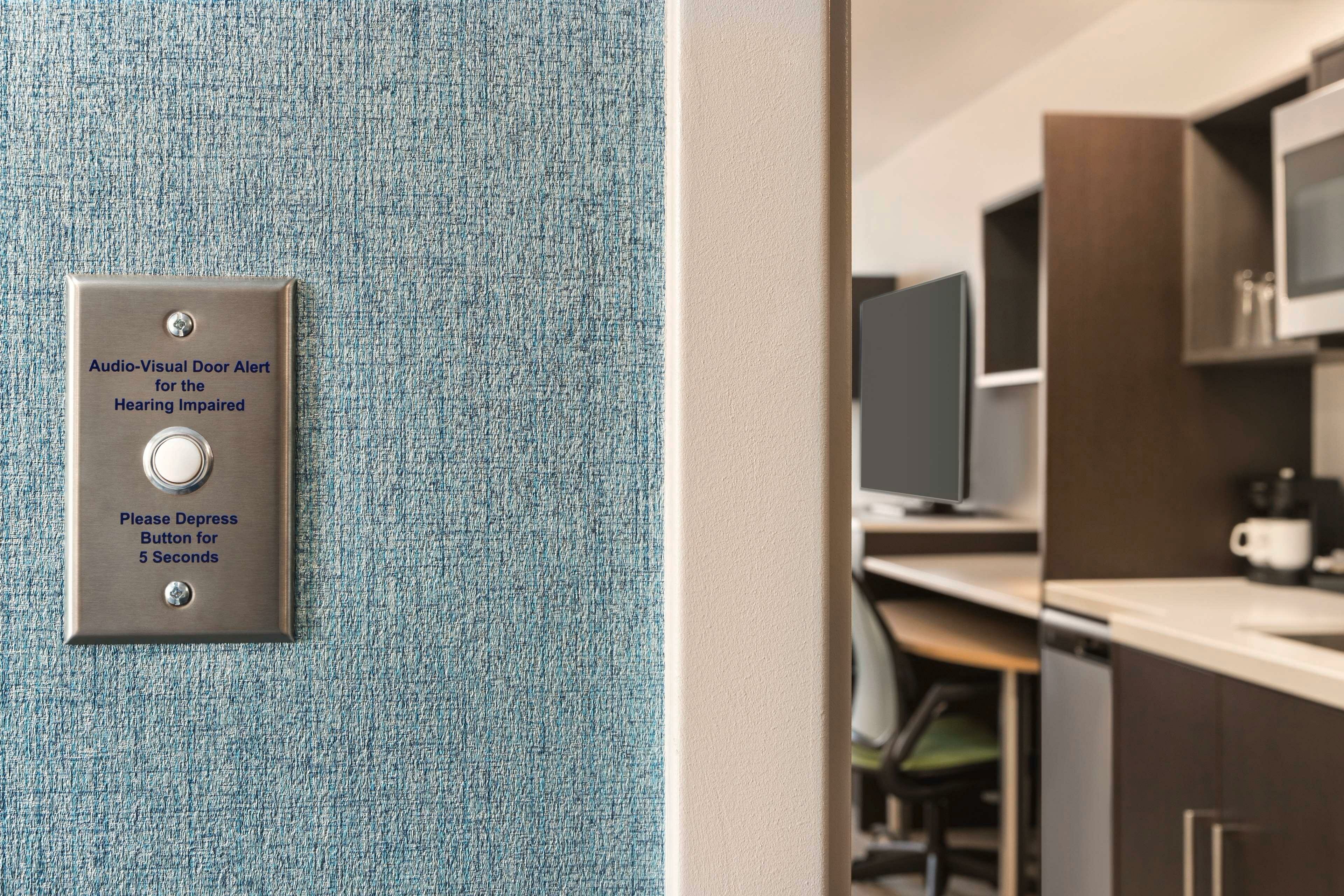 Фото Home2 Suites by Hilton Cheyenne