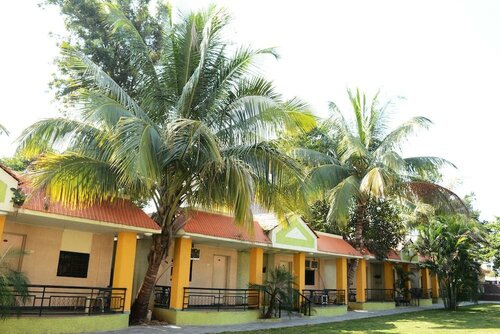 Гостиница Hotel Pushpak Resort в Ширди