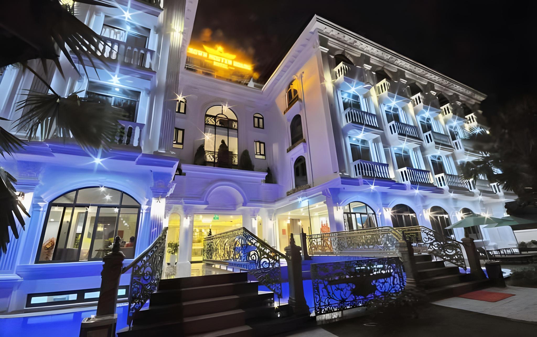 Фото Crown Nguyen Hoang Hotel