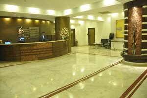 Гостиница The Hans Hotel New Delhi