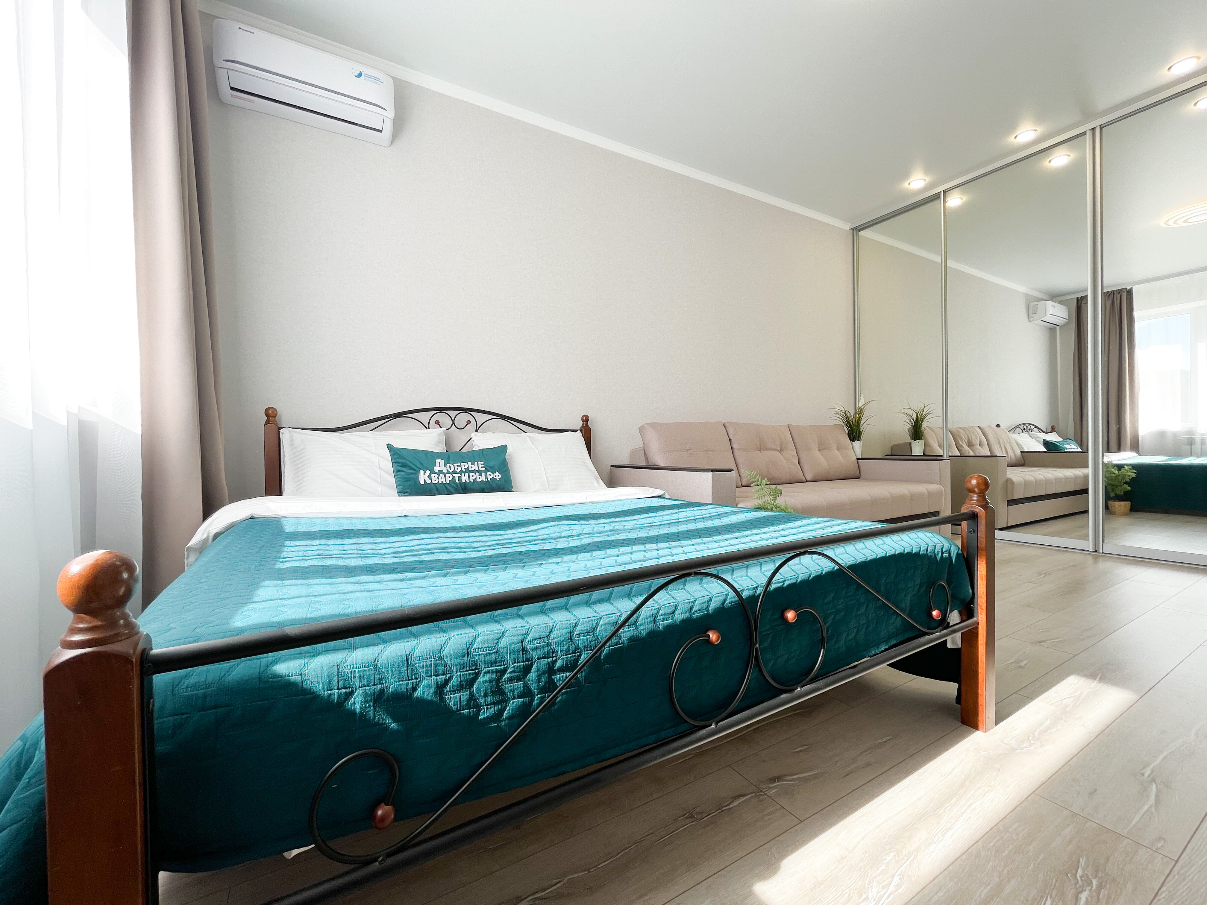 Фото Добрые квартиры на Берберовской 8/2