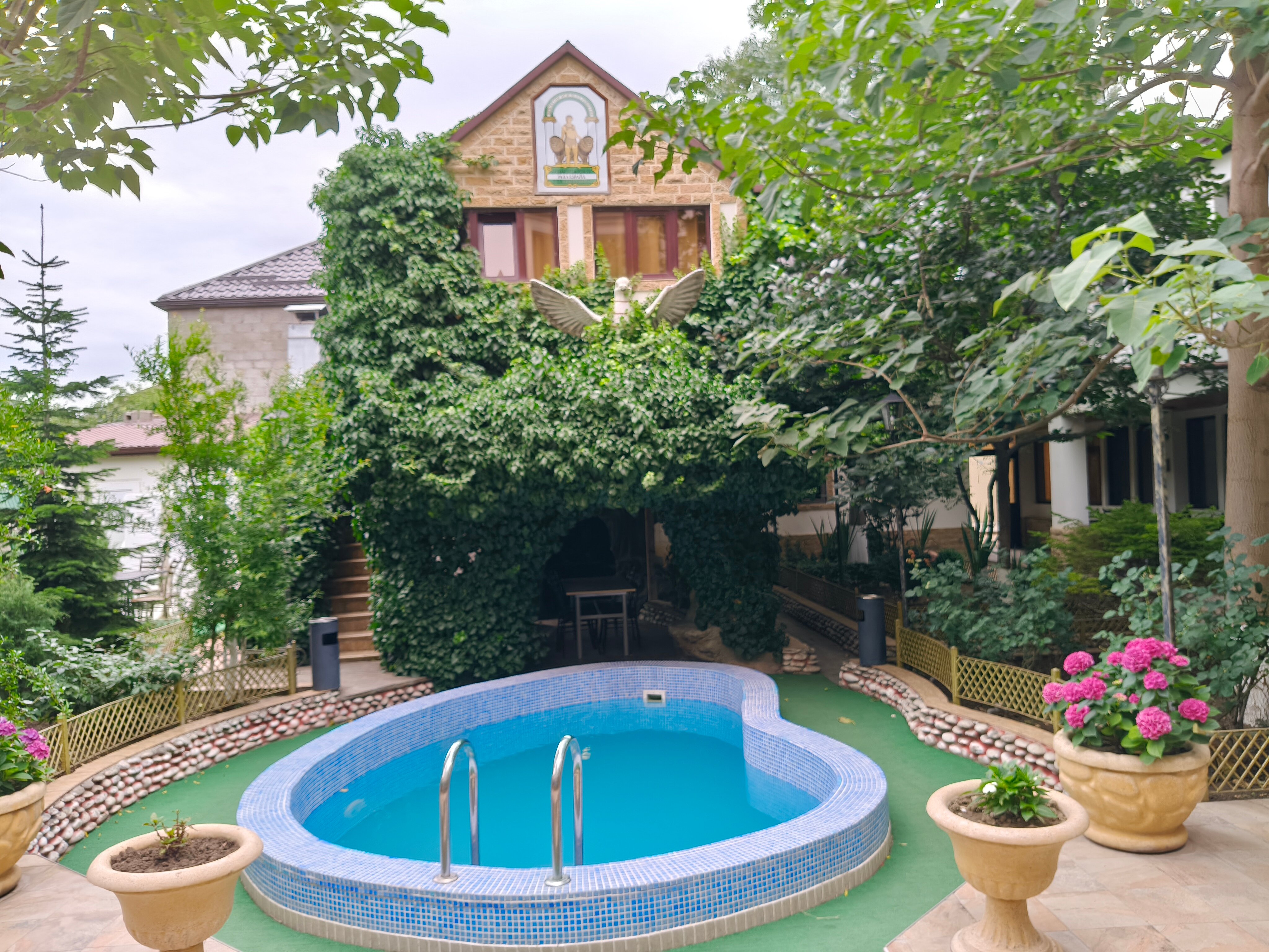 Фото отеля 3