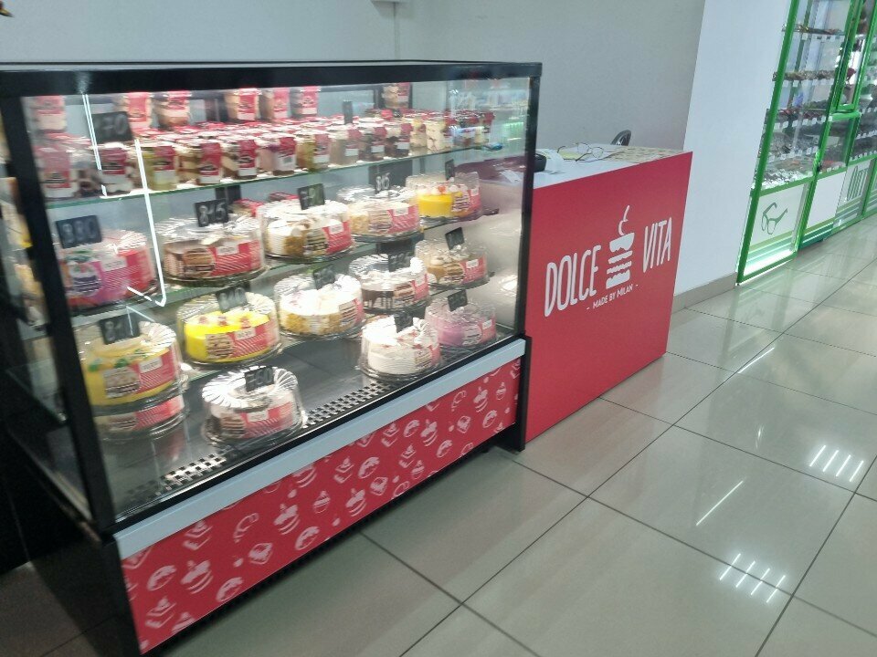 Pasta, şekerleme ve tatlı Dolce vita, Orenburg, foto