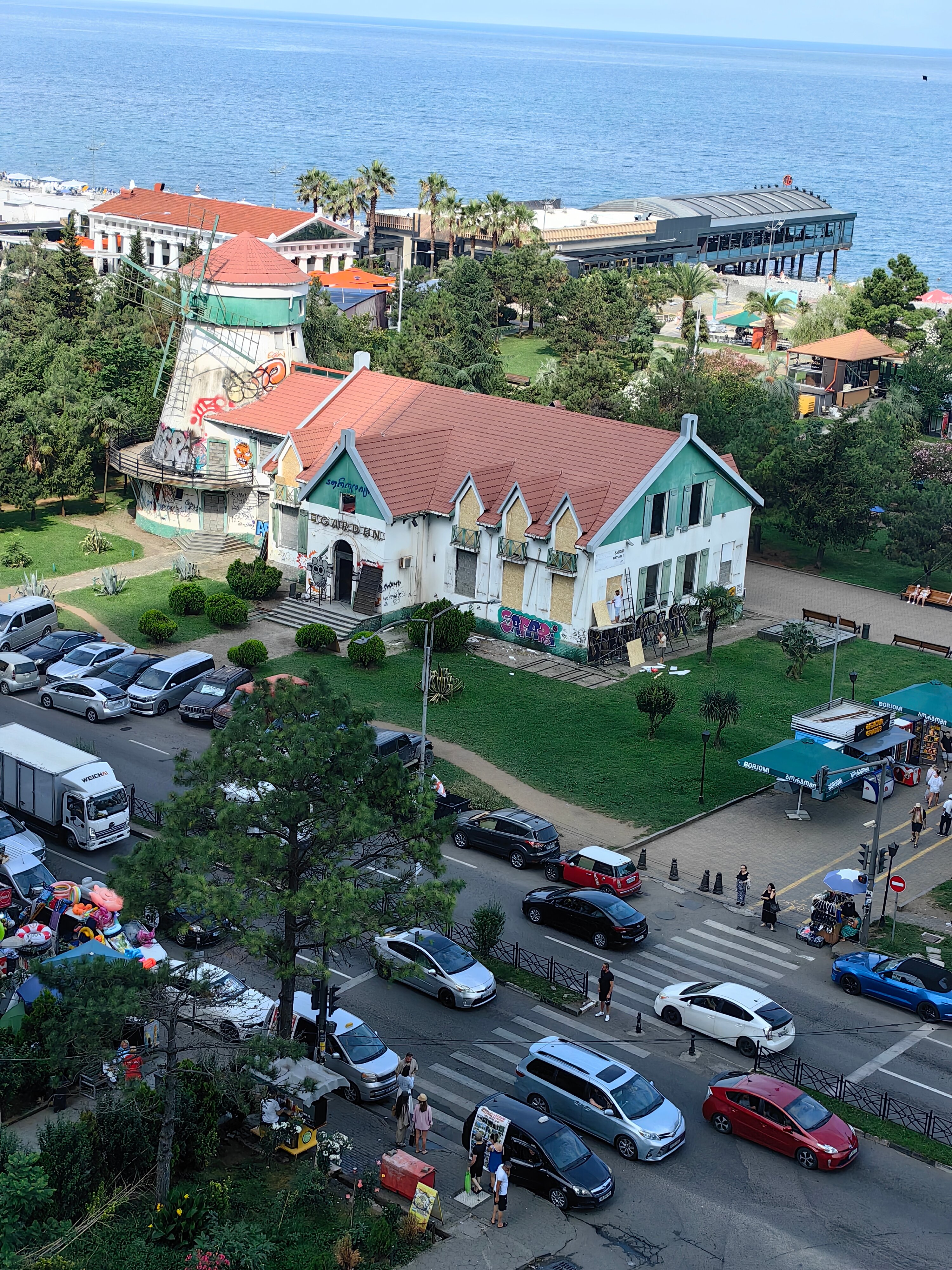 Фото Orbi City Hotel