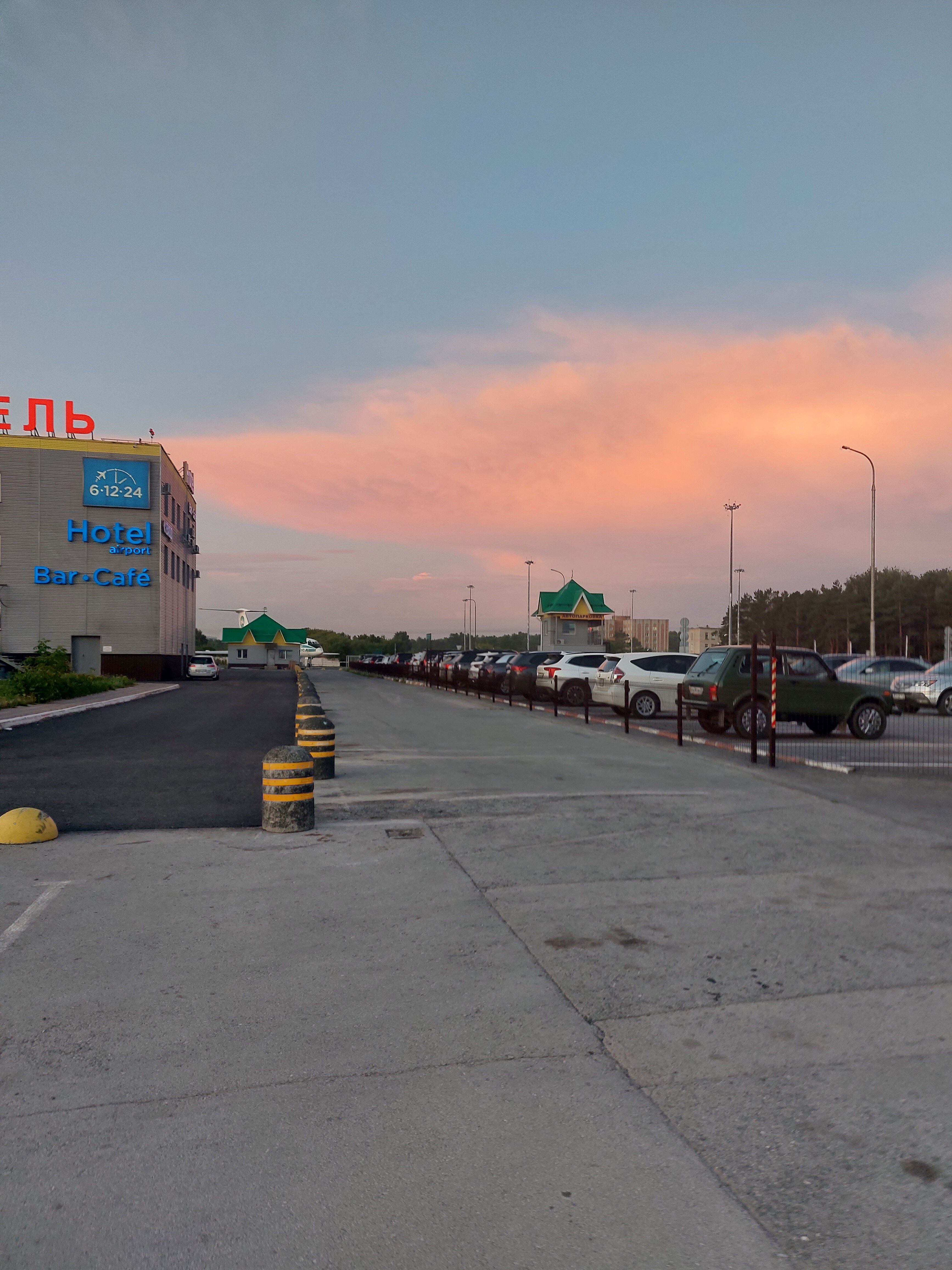 Фото Отель 6-12-24