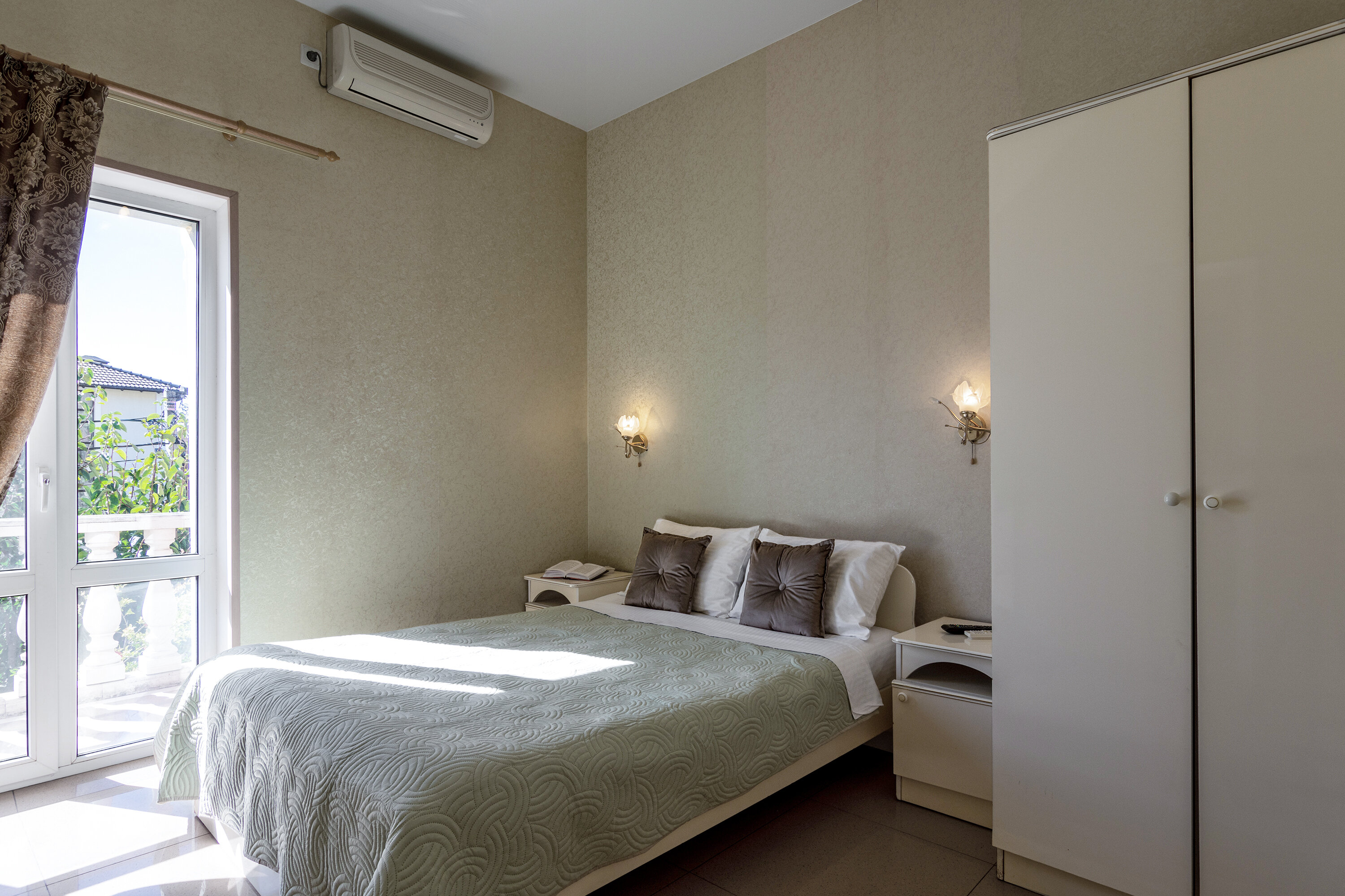 Фото Малахит Плюс