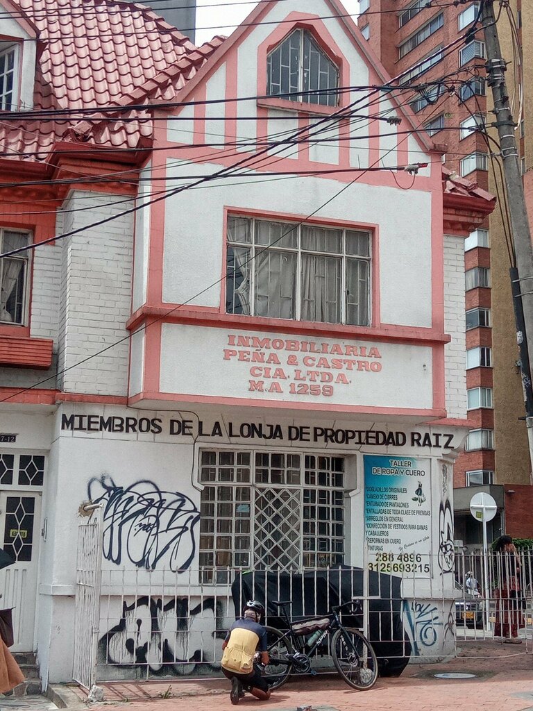 Real estate agency Inmobiliaria Peña & Castro Cía. Ltda, Bogota, photo