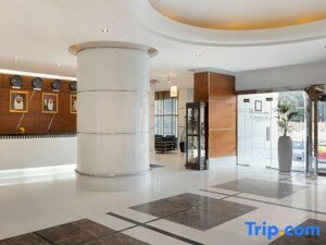 Гостиница Golden Sands Sharjah
