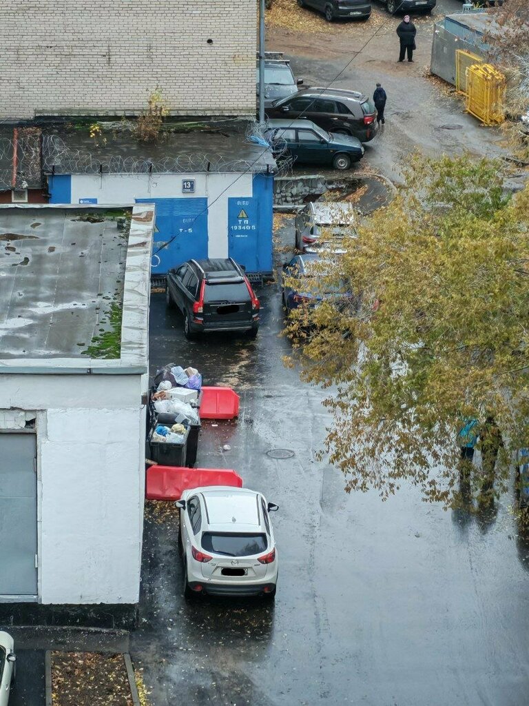 Trash and garbage disposal area Trash and garbage disposal area, Moscow, photo