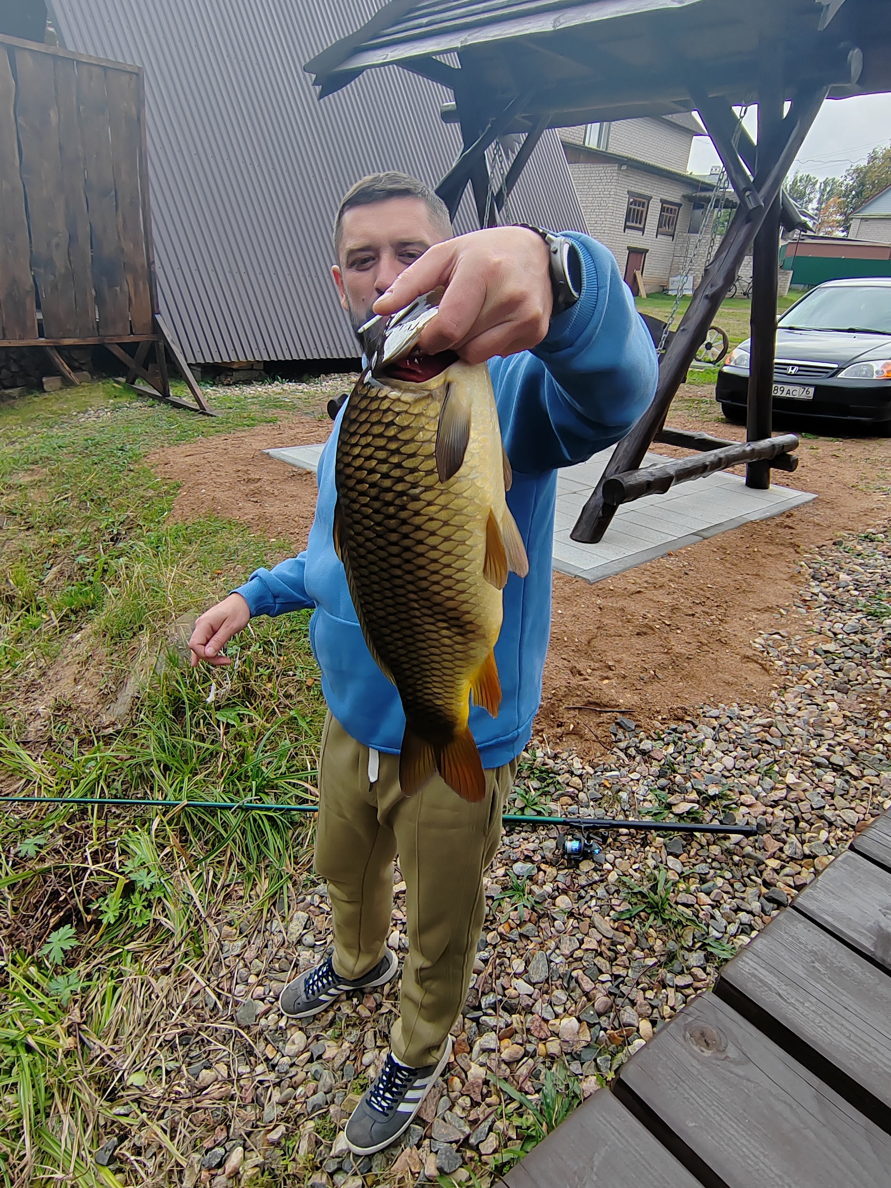 Фото Дом у пруда