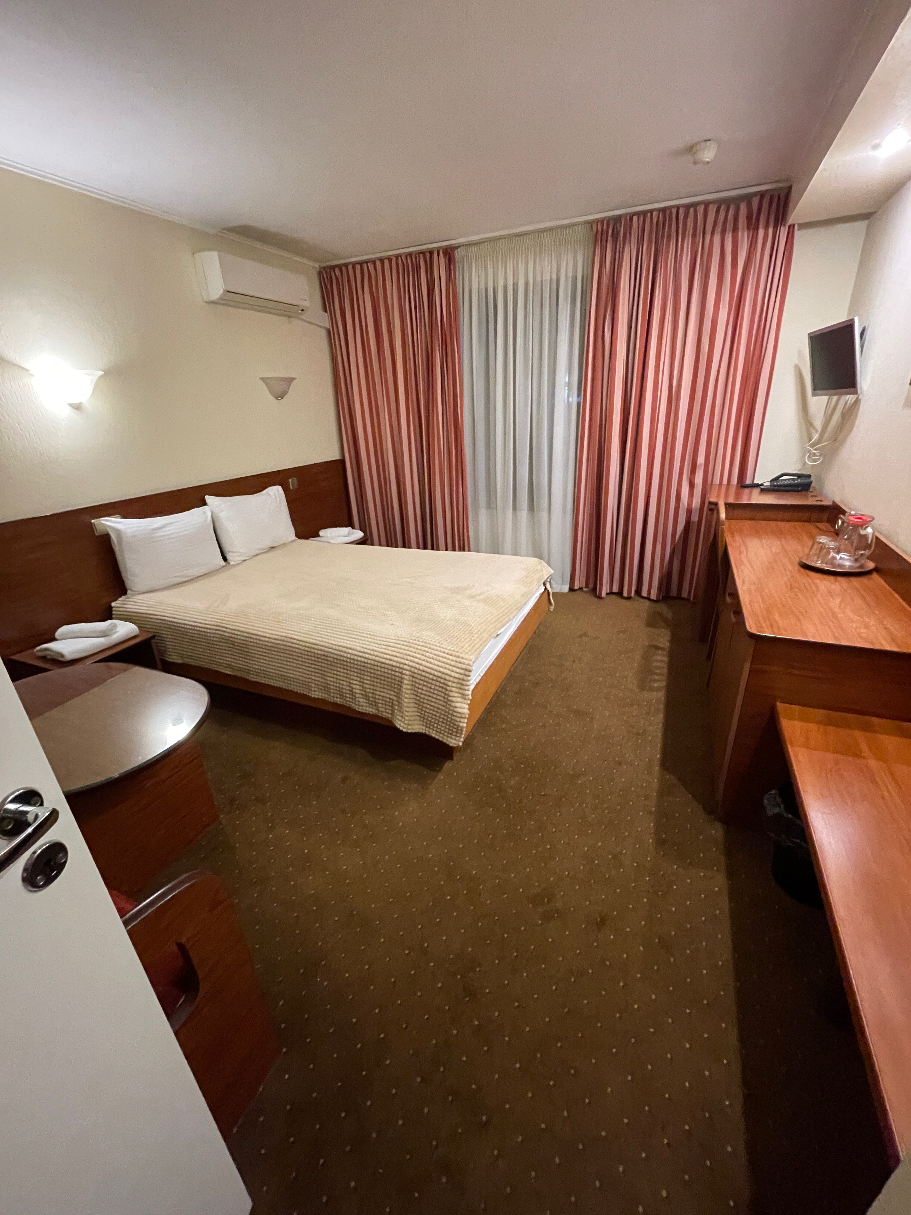 Фото Извольте