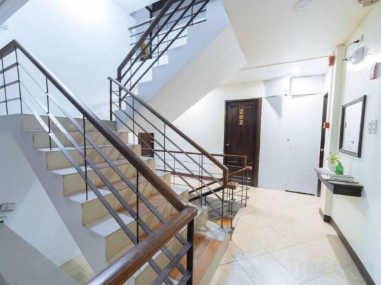 Фото RedDoorz Ledesco Avenue Lapaz Iloilo