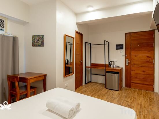 Фото IHotel Uptown Bgc