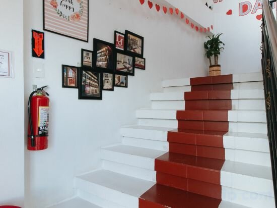 Фото RedDoorz near Mercado del Lago