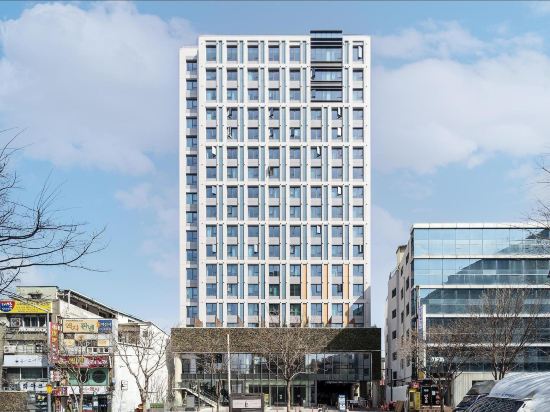 Фото Urbanstay Myeongdong