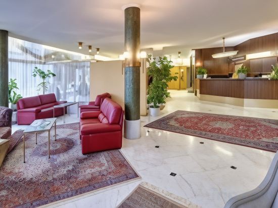 Фото Grand Hotel Cravat