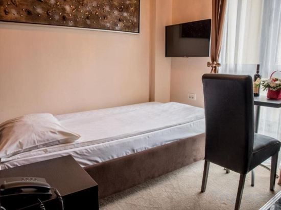 Фото Hotel Crnogorska Kuca