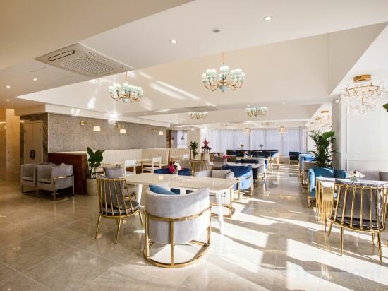 Фото Baymond Hotel