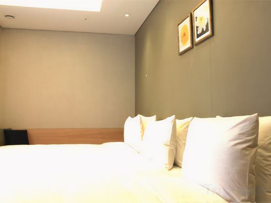 Фото Days Hotel by Wyndham Seoul Myeongdong