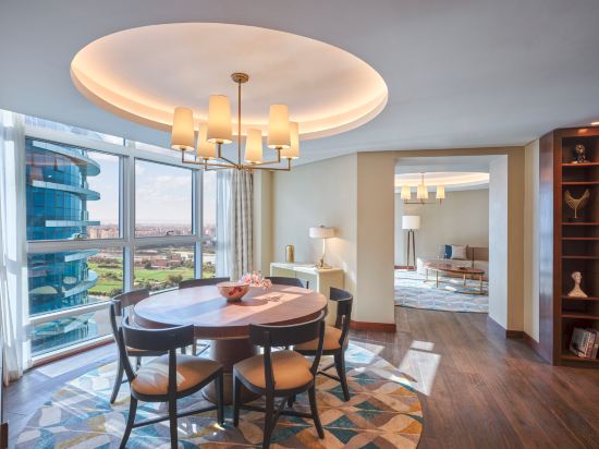 Фото Hilton Cairo Nile Maadi