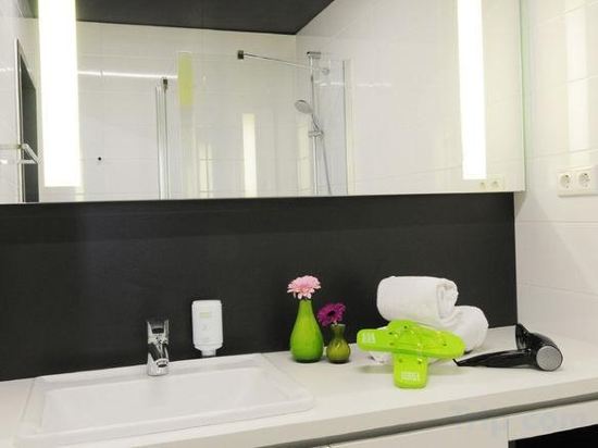 Фото Harry’s home München Moosach hotel & apartments