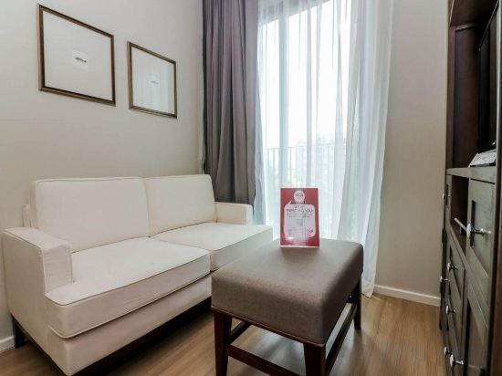 Фото Dlux Condominium