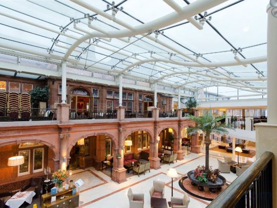 Фото The Crown London