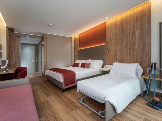 Фото Les Jumeaux