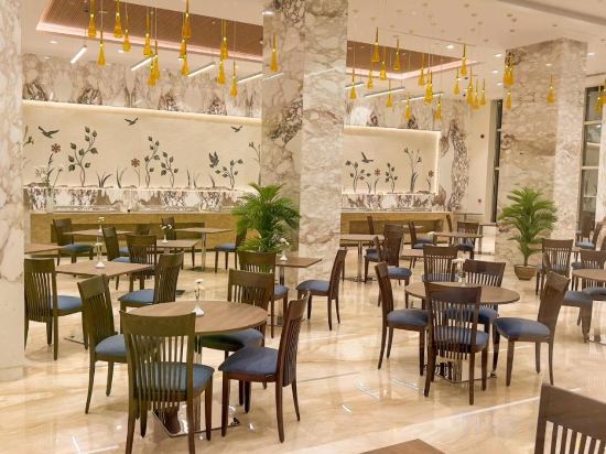 Фото Helnan Mamoura Hotel & Events Center