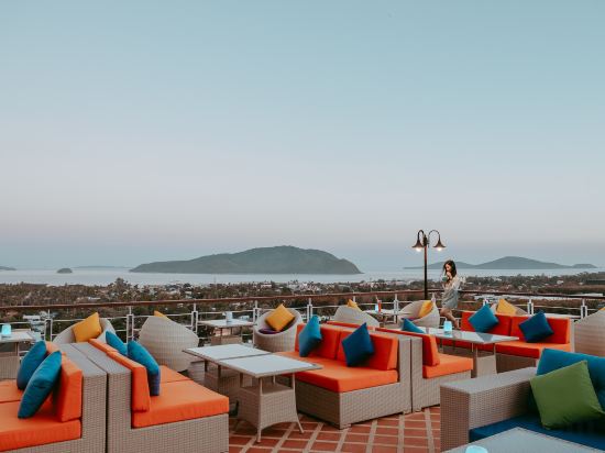 Фото The View Rawada Phuket