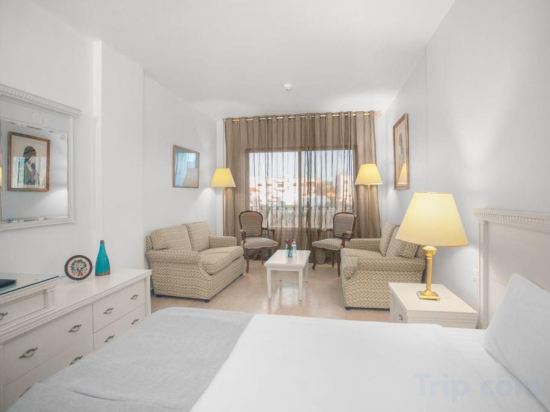 Фото Grand Madaba Hotel