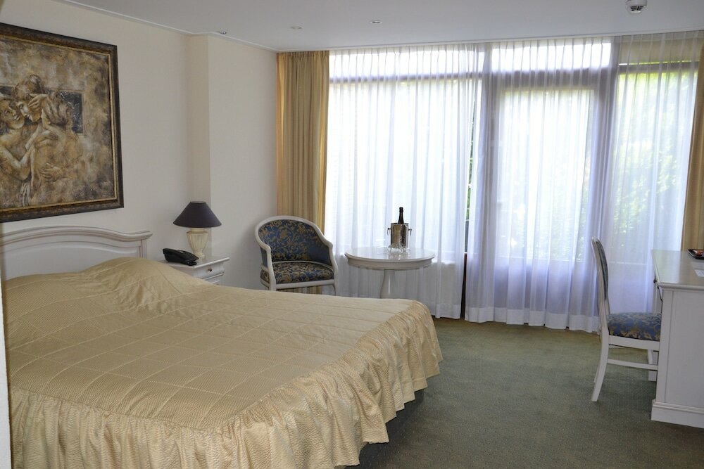 Фото Fletcher Hotel-Restaurant Heiloo