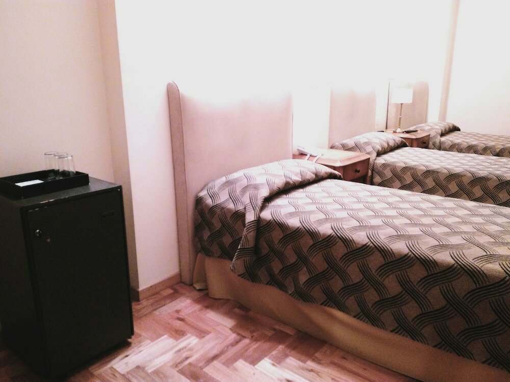 Фото Tritone Hotel