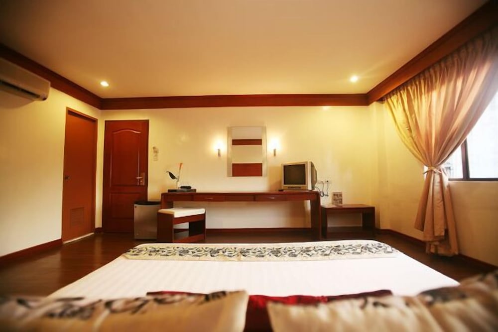 Фото Nagaland Hotel