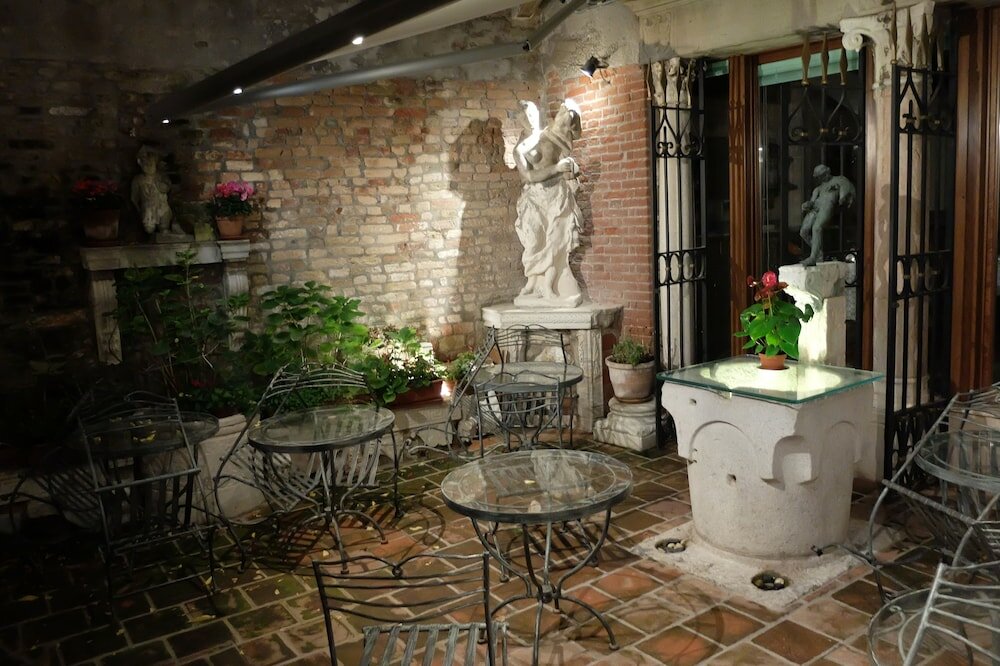 Фото Hotel Al Ponte Mocenigo