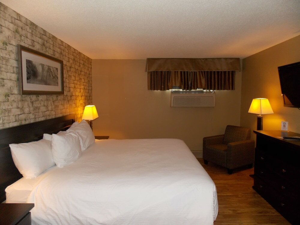 Фото Stonebridge Hotel