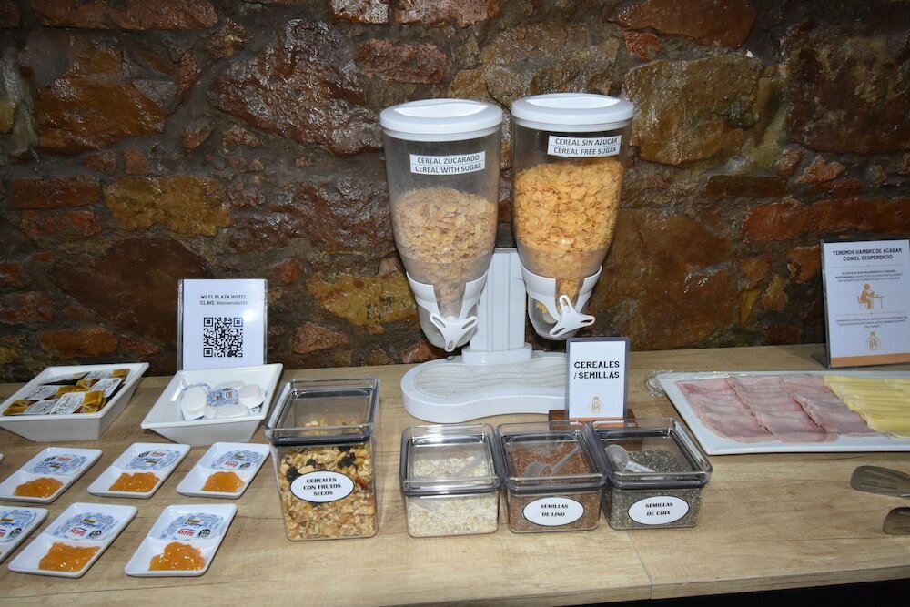 Фото Plaza Hotel