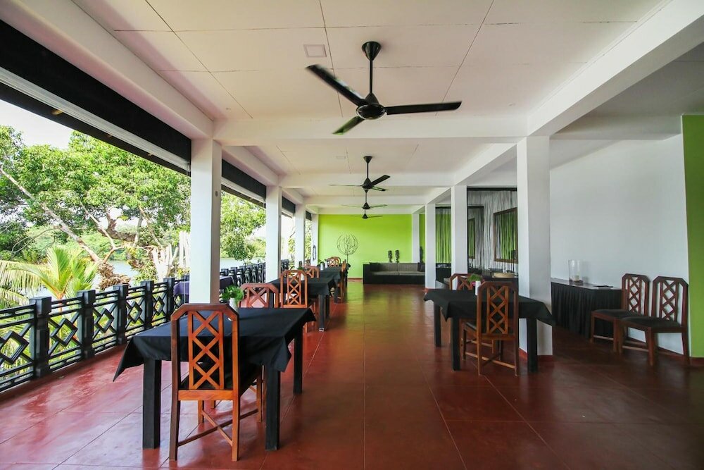 Фото Kalla Bongo Lake Resort