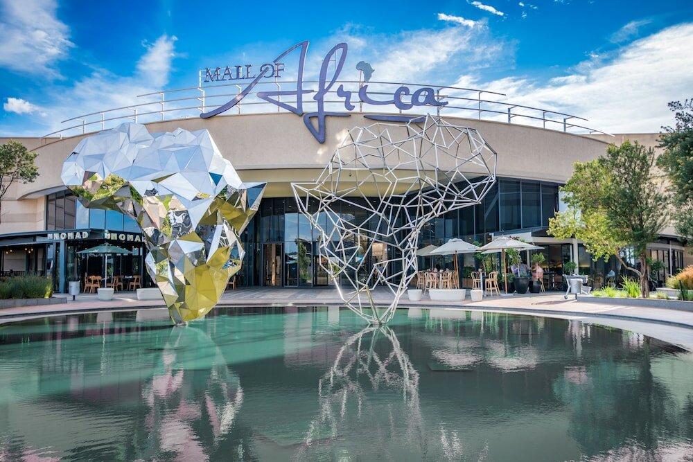 Фото Holiday Inn Express Sandton Woodmead, an Ihg Hotel