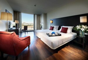 Гостиница Hotel Eurostars Zaragoza