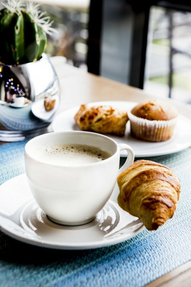 Фото Holiday Inn Express Sandton Woodmead, an Ihg Hotel