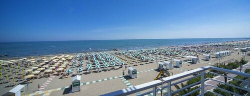 Внешний вид отеля Hotel Ariston в Каорле, фото 3