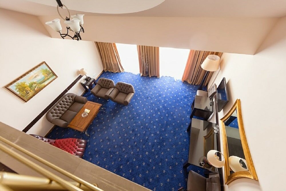 Фото Regineh Hotel