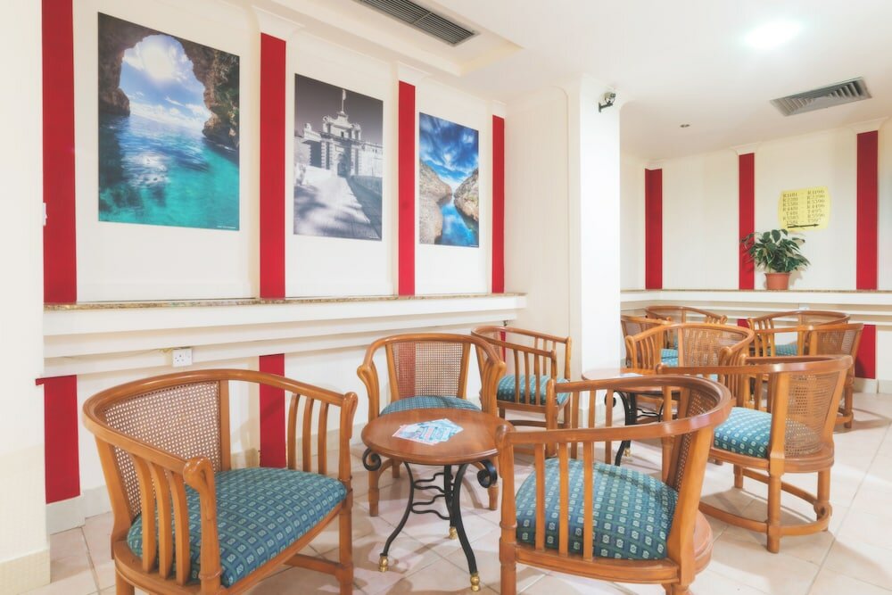 Фото Topaz Hotel