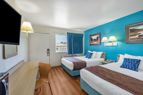 Гостиница Travelodge by Wyndham Miles City в Майлс-Сити