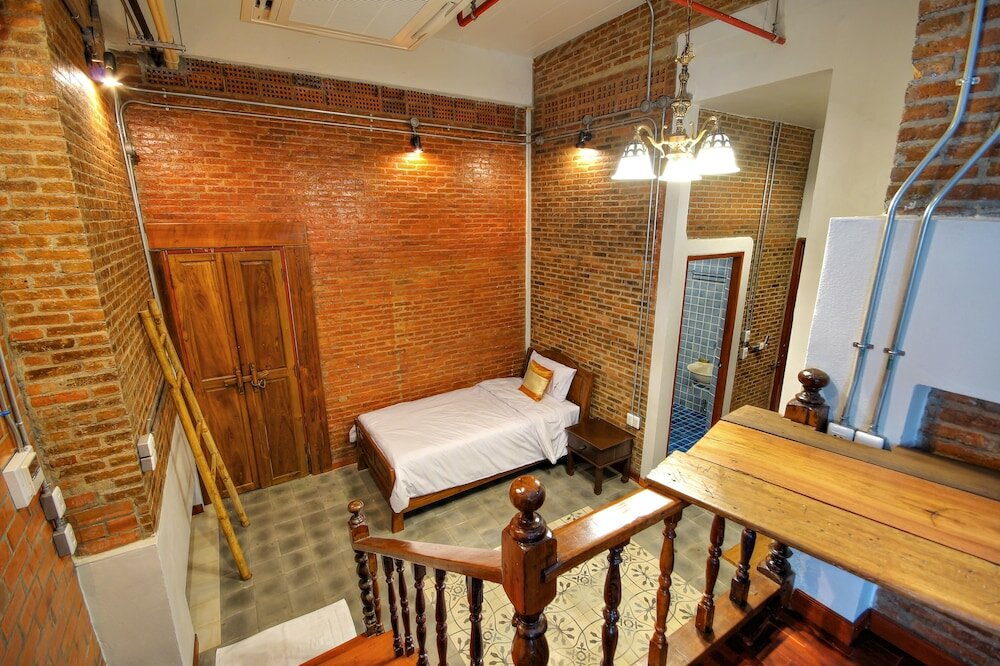 Фото Saengpanya Home Boutique Hotel