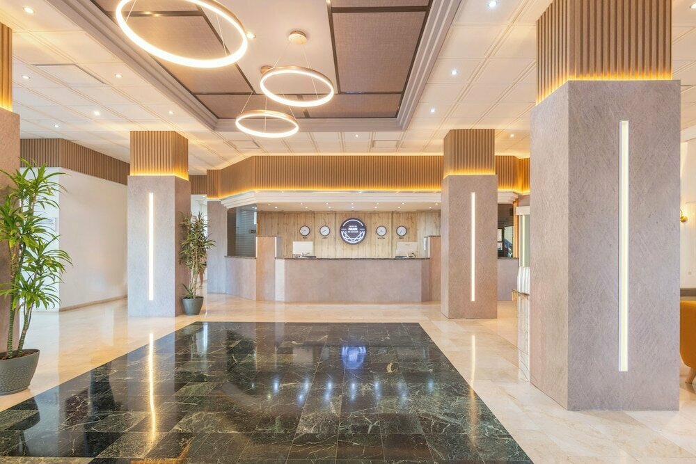 Hotel Parasol Garden, Torremolinos, photo