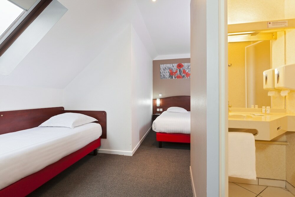 Фото Hotel The Originals Arras