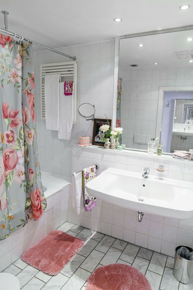 Фото Tante ALMA's Hotel Lasthaus am Ring